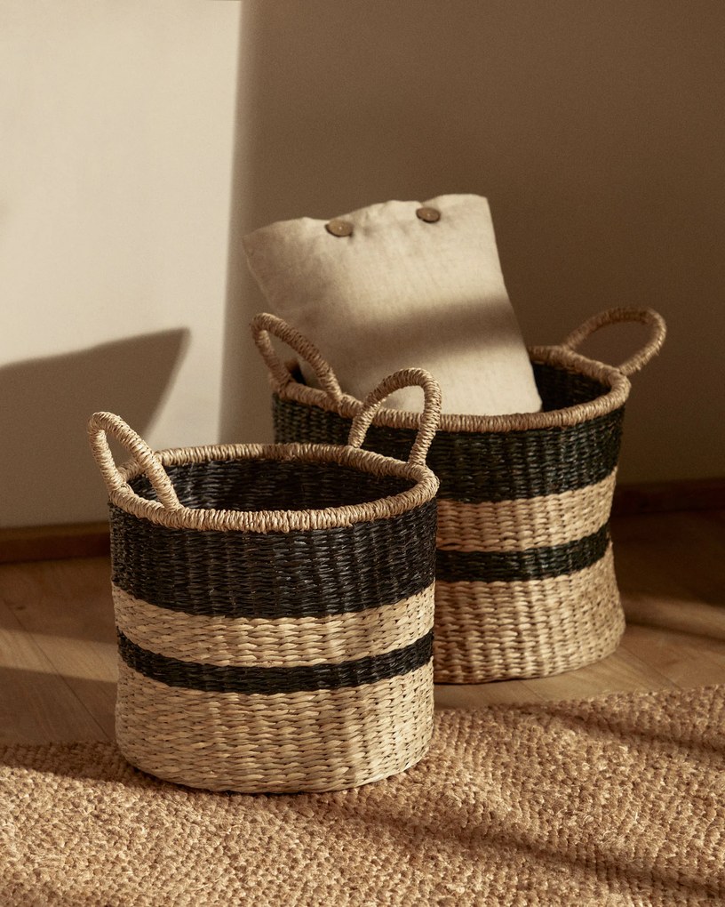Kave Home - Set Nydia di 2 ceste portabiancheria in fibra naturale finitura nera