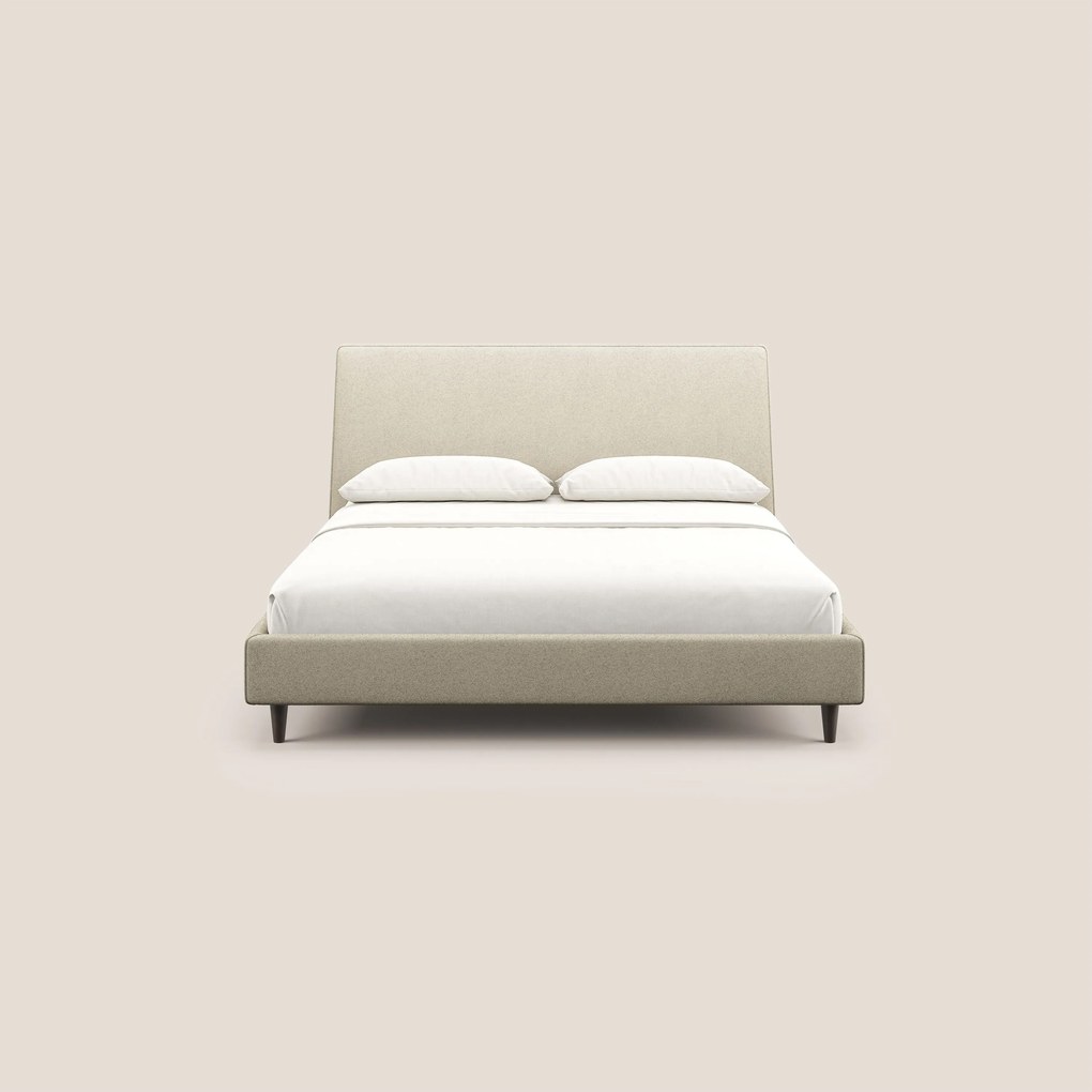 Dorotea letto imbottito con piedi in legno in morbido bouclé impermeabile T07 beige
