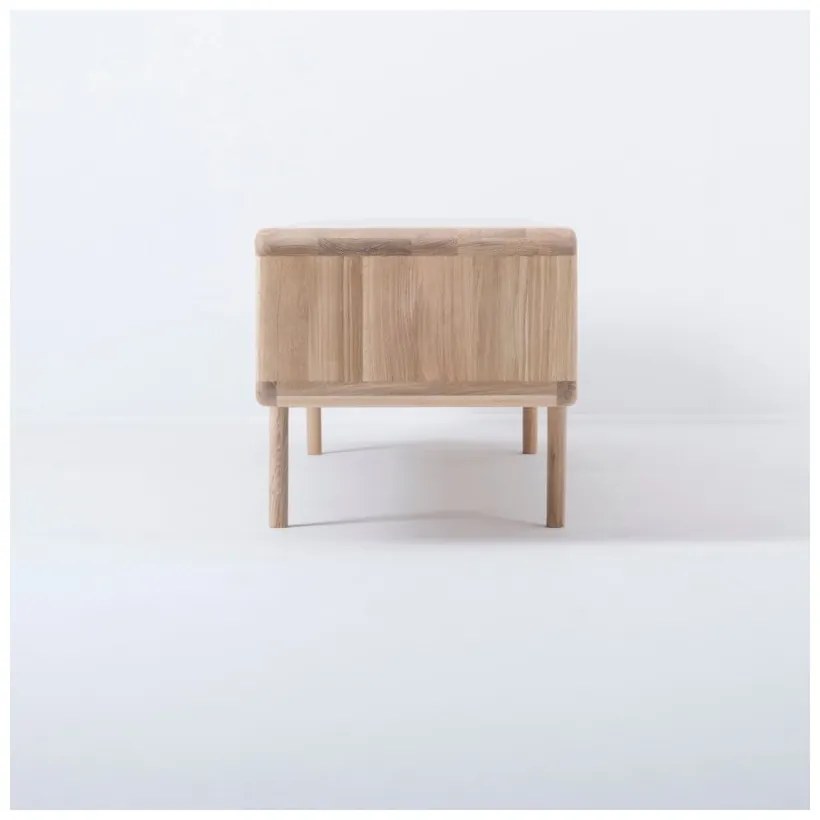 Cassettiera TV in rovere massiccio con 3 cassetti Fawn - Gazzda