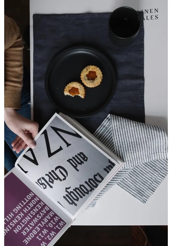 Tovaglietta di lino grigio scuro, 35 x 45 cm Dark Grey - Linen Tales