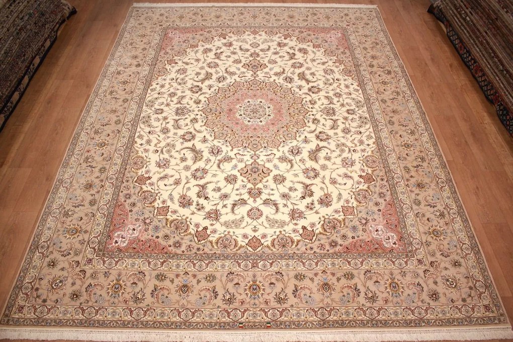 Isfahan Tappeto 320 x 410 (Iran) Annodato A Mano