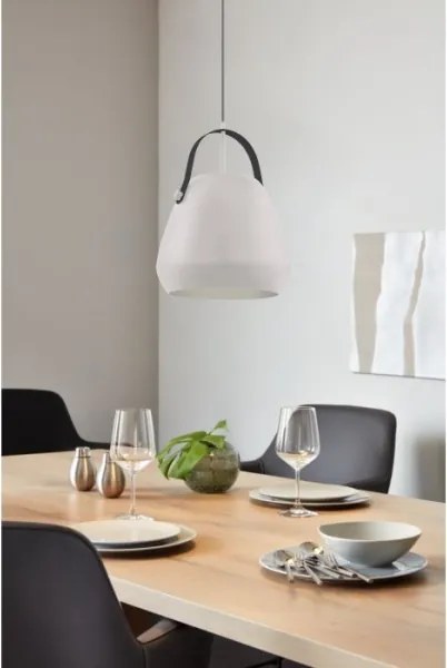 Eglo 98348 - Lampadario a sospensione con filo BEDNALL 1xE27/60W/230V