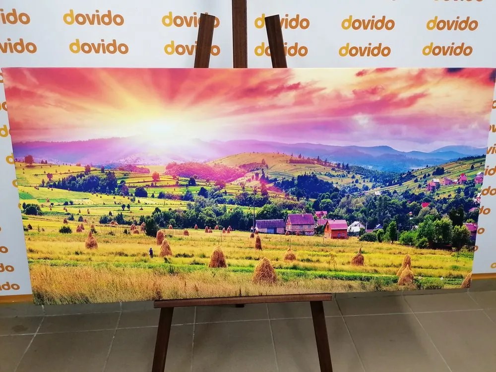 Stampa su tela – Covoni di fieno nei Carpazi