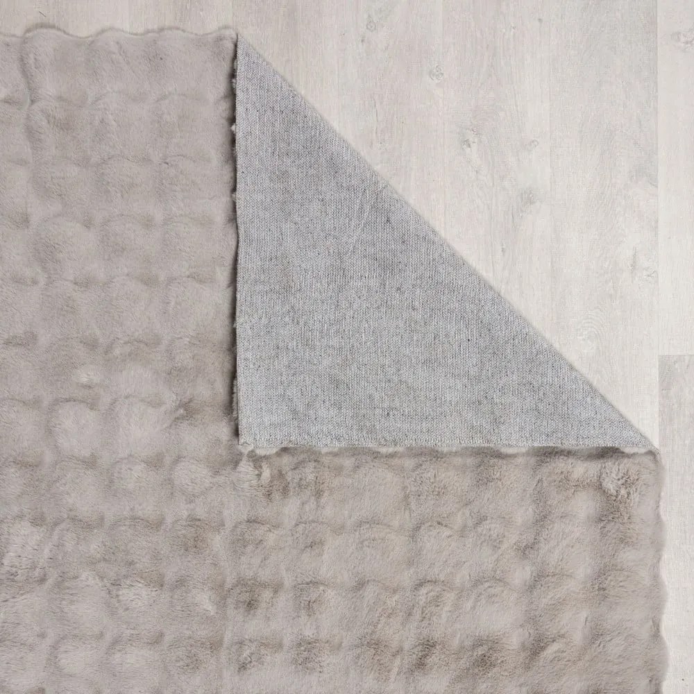 Tappeto in pelliccia sintetica grigio chiaro 120x170 cm Waffle Faux Fur - Flair Rugs