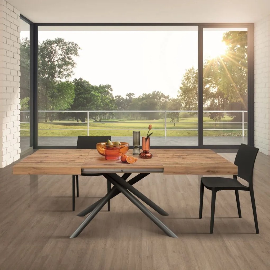 Tavolo CARRARA in legno, finitura rovere rustico e base in metallo antracite, allungabile 160×90 cm – 240×90 cm