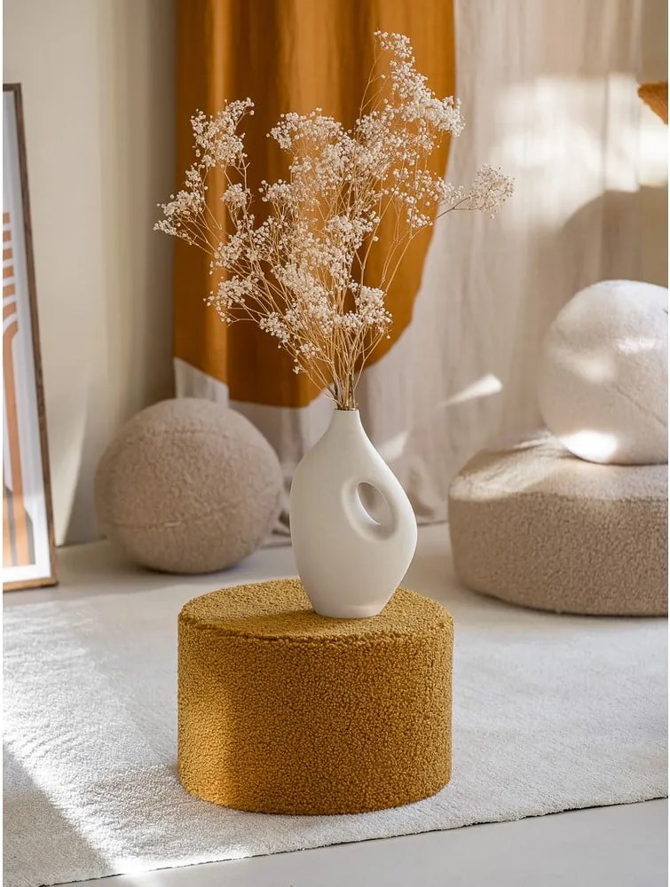 Pouf per bambini marrone con rivestimento in bouclé – Wigiwama