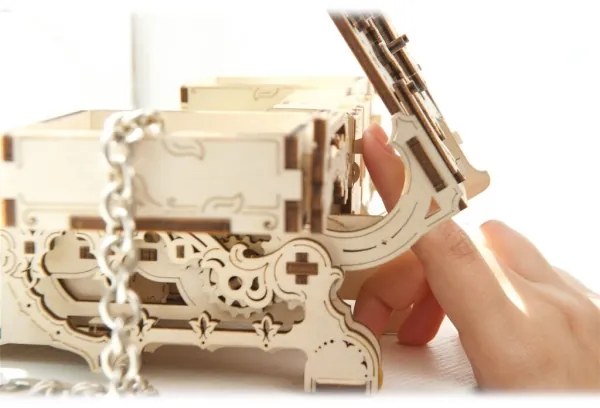 Ugears - 3D puzzle meccanico in legno Scatola di gioielli antichi