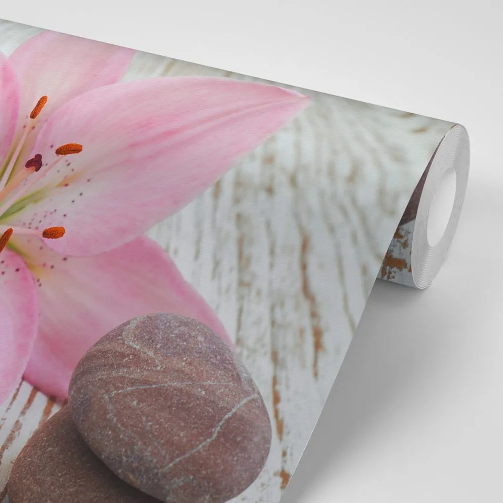 Carta da parati – Giglio rosa e pietre Zen