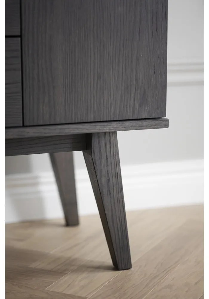 Cassettiera bassa marrone in rovere 150x85 cm Filippa - Rowico