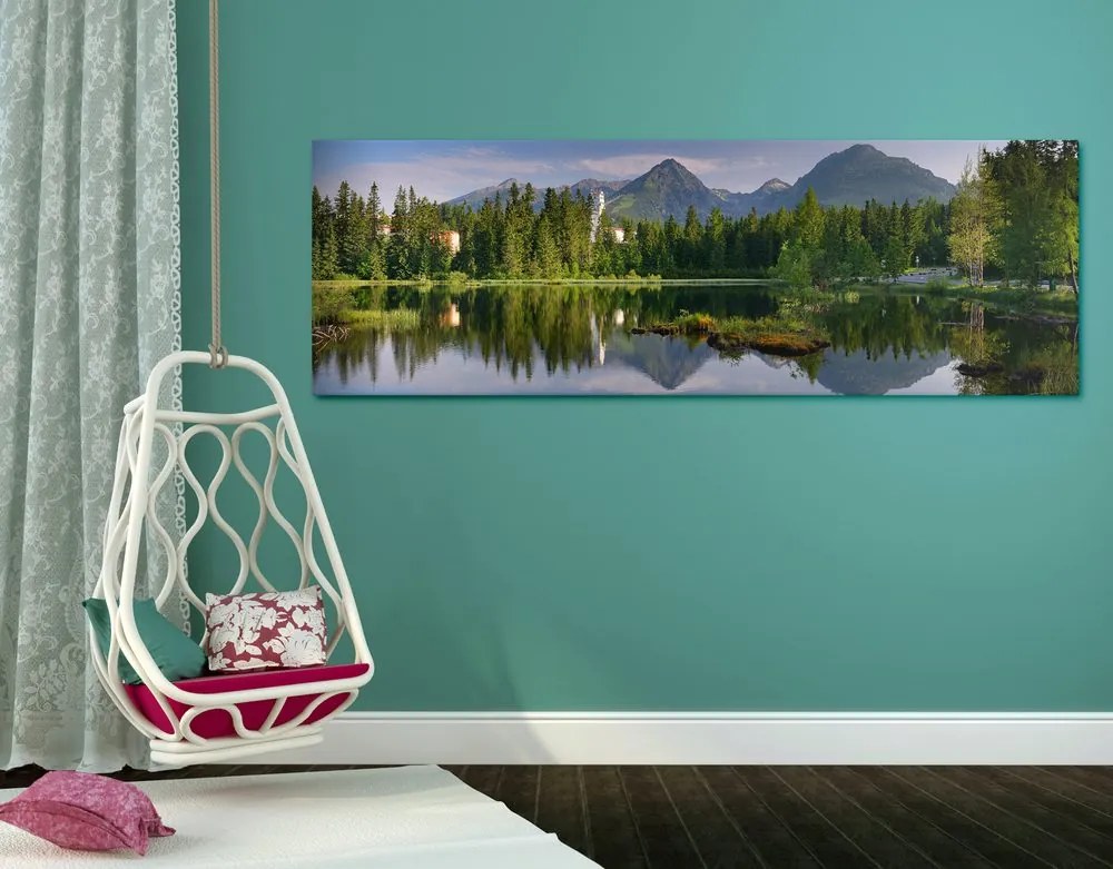 Quadro su tela – Magnifico panorama montano sul lago