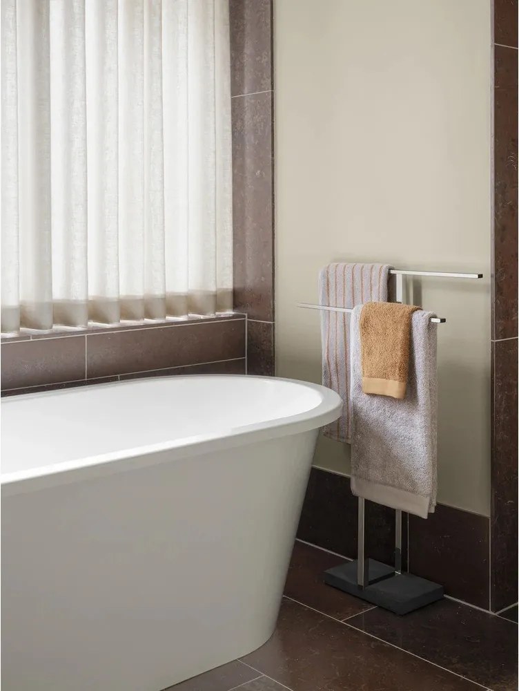 Asciugamano tipo terry arancione/beige in cotone organico 70x140 cm Arto – Blomus