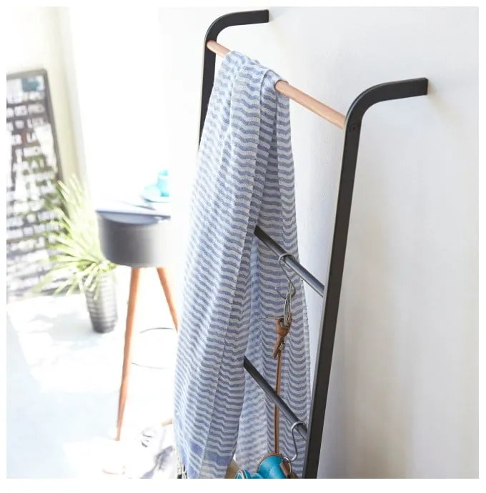 Scala decorativa nera con dettaglio in legno di faggio Scala Tower - YAMAZAKI