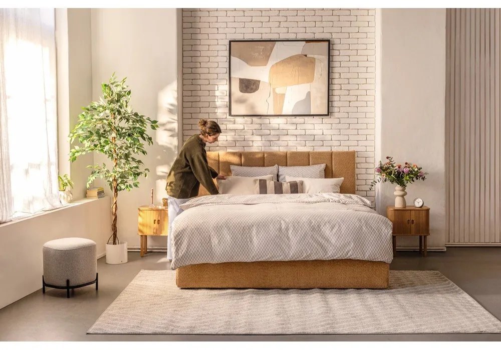 Letto matrimoniale imbottito color senape con contenitore, materasso e rete inclusi 180x200 cm Thessa Bold Line – Bonami Selection