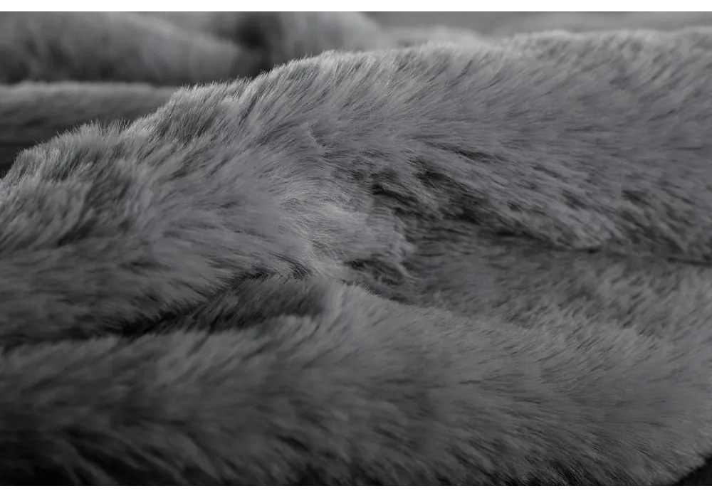 Coperta grigia in pelliccia finta 150x200 cm Ruby – Tiseco Home Studio