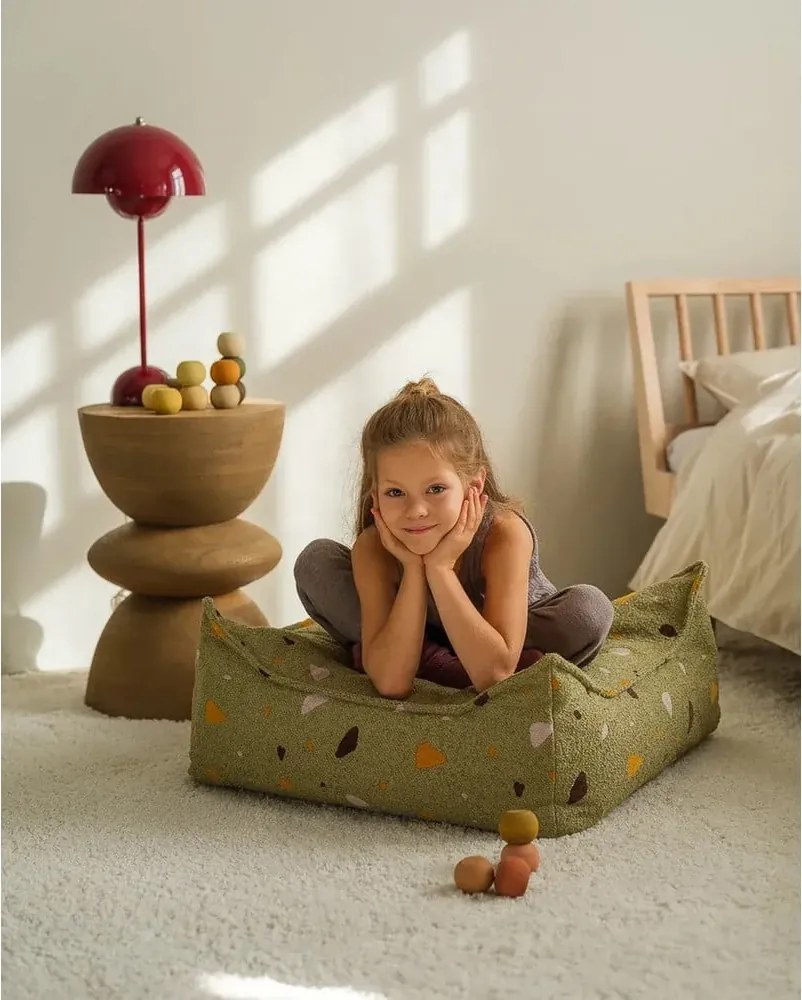 Pouf a sacco per bambini verde con rivestimento in bouclé e ciniglia Terrazzo Square – Wigiwama