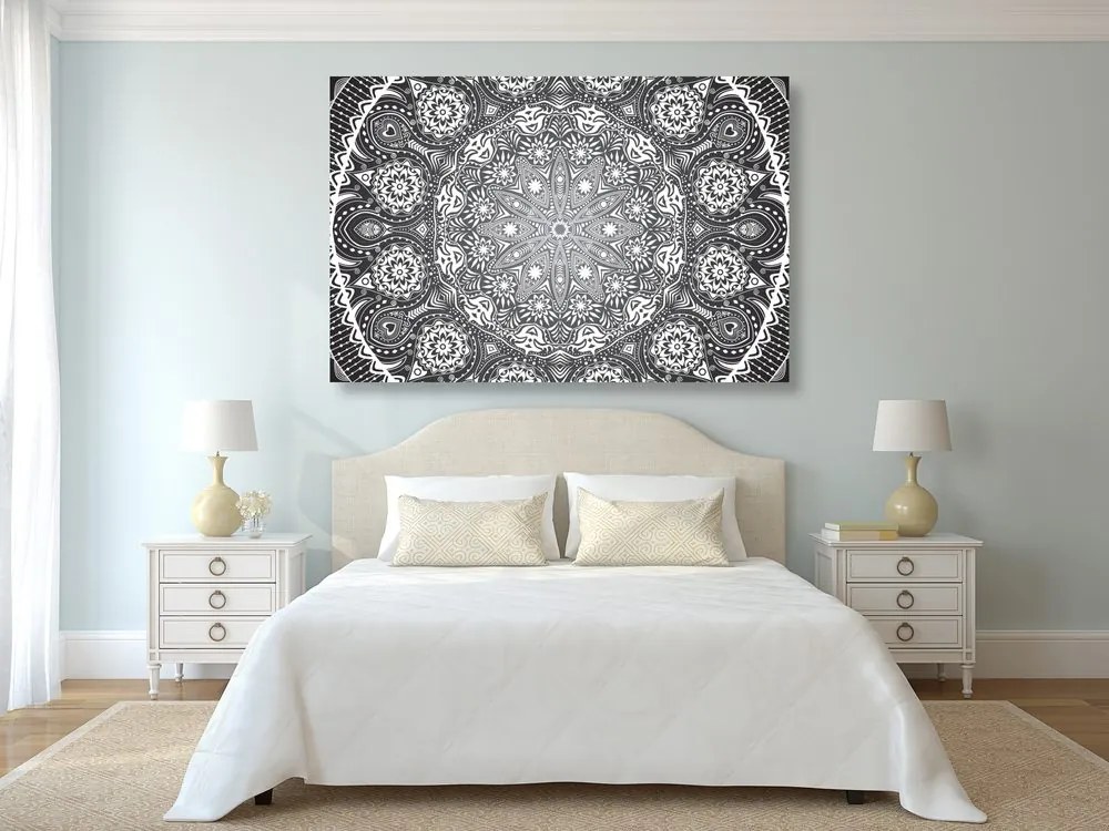 Stampa su tela – Mandala ornamentale con pizzo in bianco e nero
