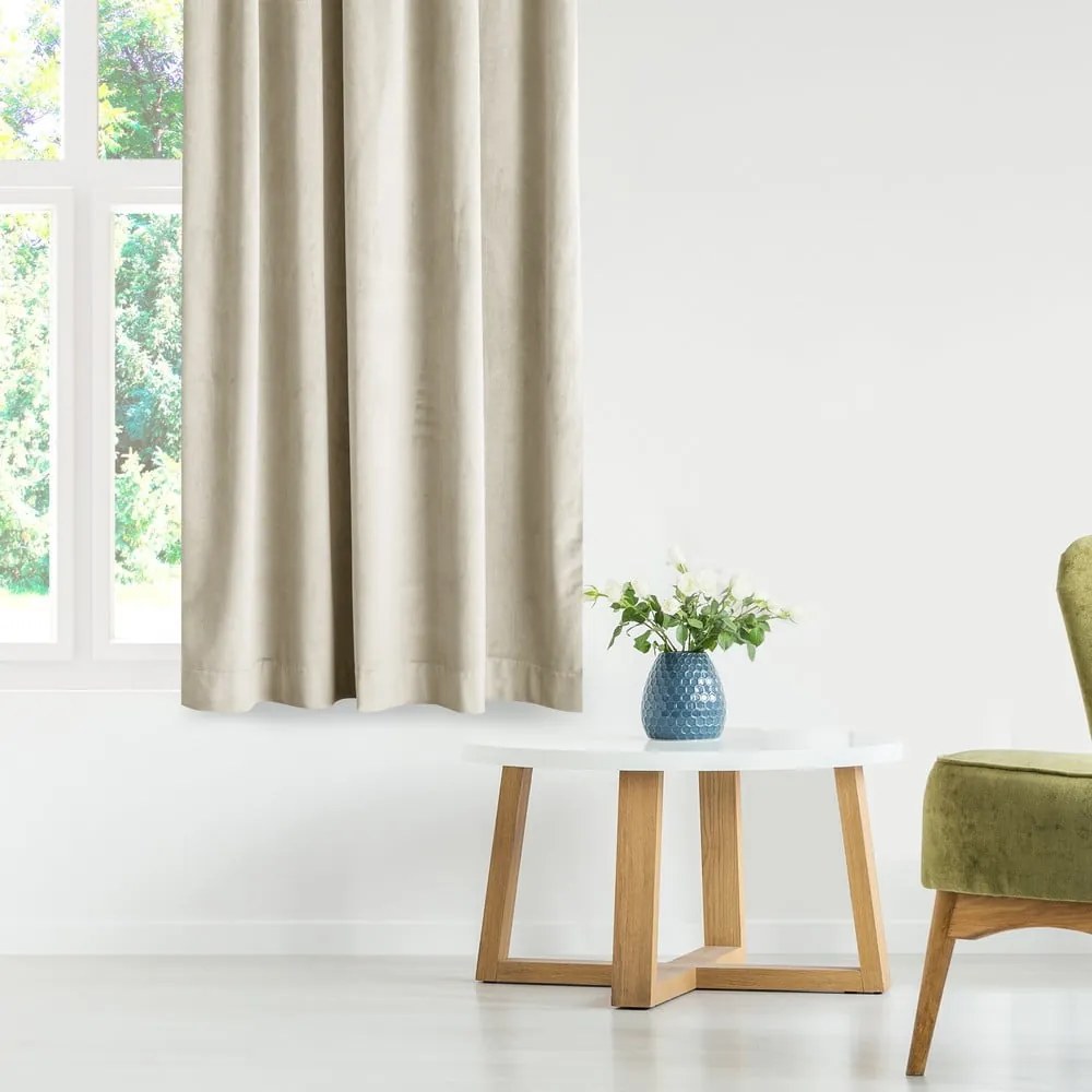 Tenda parzialmente oscurante beige in velluto 140x245 cm Eyelets – Restilo