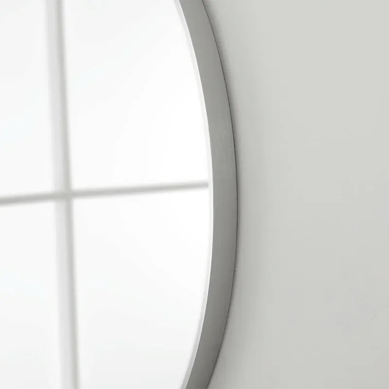 Specchio bagno 80 cm con cornice argento e installazione a parete