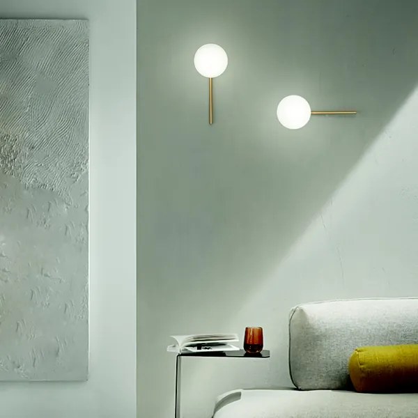 Applique D15 cm JEWEL in metallo Oro e diffusore in vetro soffiato Bianco satinato