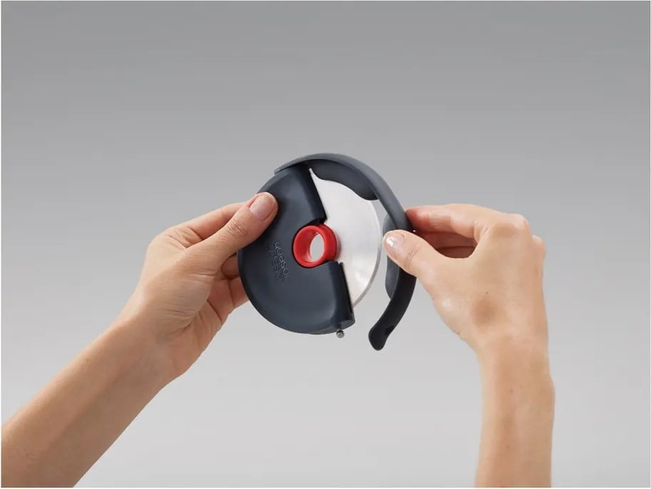 Tagliapizza in acciaio inox e silicone Disc - Joseph Joseph