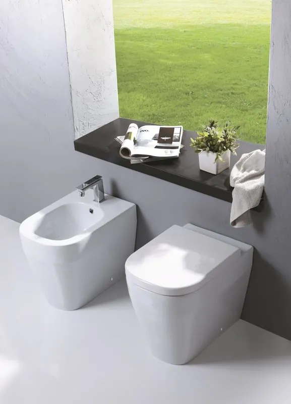 Coppia sanitari scarico a pavimento OLYMPIA CERAMICA tuttoevo bianco lucido WC: P 44 x L 36 x H 27 cm, bidet: P 26 x L 32 x H 24 cm