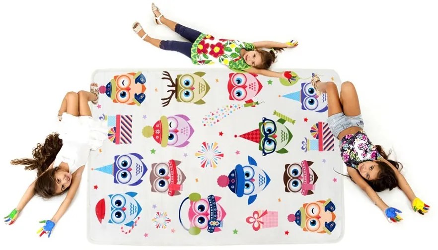 Tappeto di qualità per la camera dei bambini con motivo a gufo 140 x 200 cm