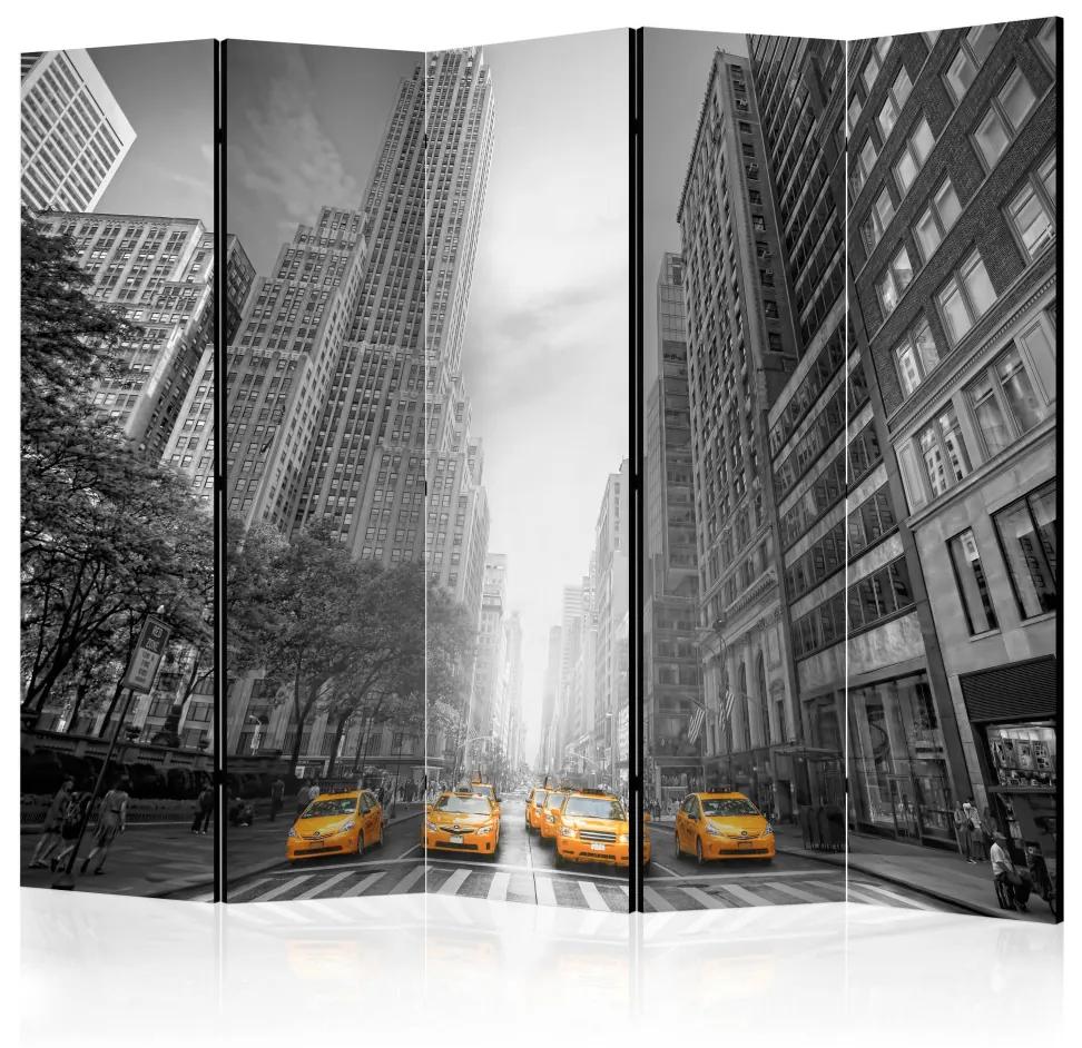 Paravento separè New York - taxi gialli II (5 parti) - automobili su sfondo cittadino