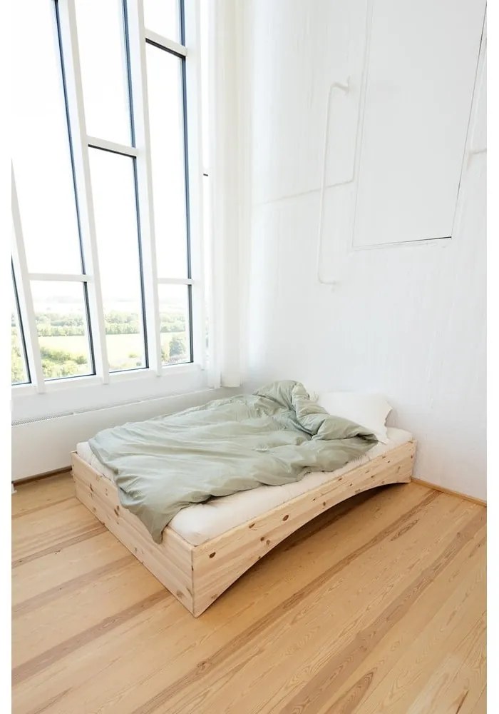 Letto matrimoniale di colore naturale in pino massiccio senza testiera 140x200 cm Orbit – Karup Design