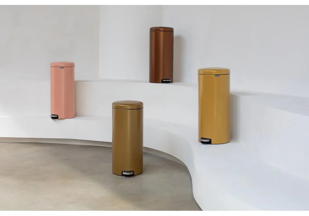 Cestino per la spazzatura color bronzo in acciaio con pedale 30 l NewIcon – Brabantia