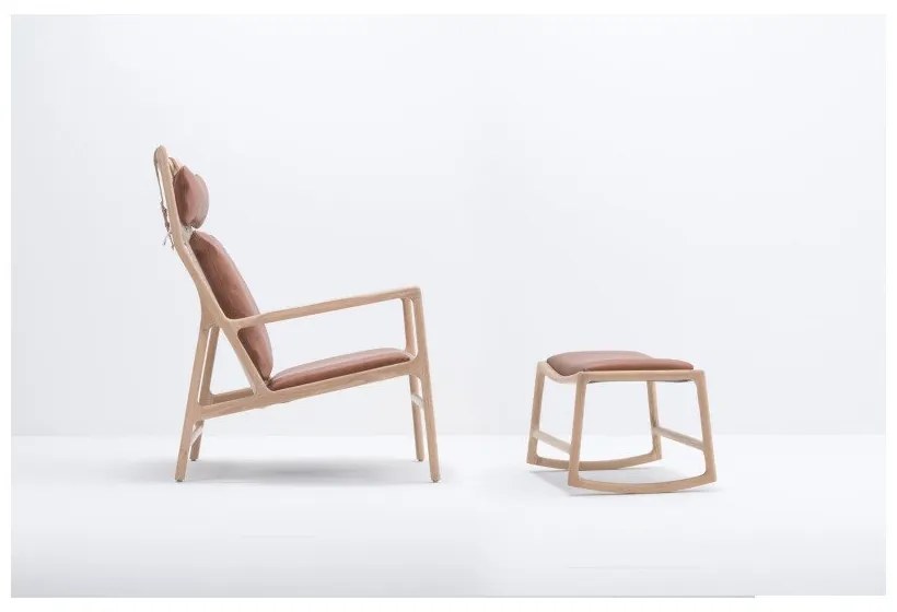 Poltrona con struttura in rovere massiccio e seduta in pelle di bufalo color marrone cognac. Dedo - Gazzda