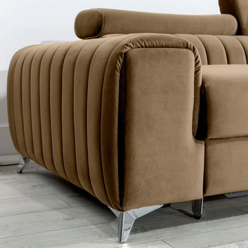 Divano angolare marrone chiaro allungabile/con contenitore (con penisola a destra/con chaise lounge) e rivestimento in velluto Grayson – ELTAP