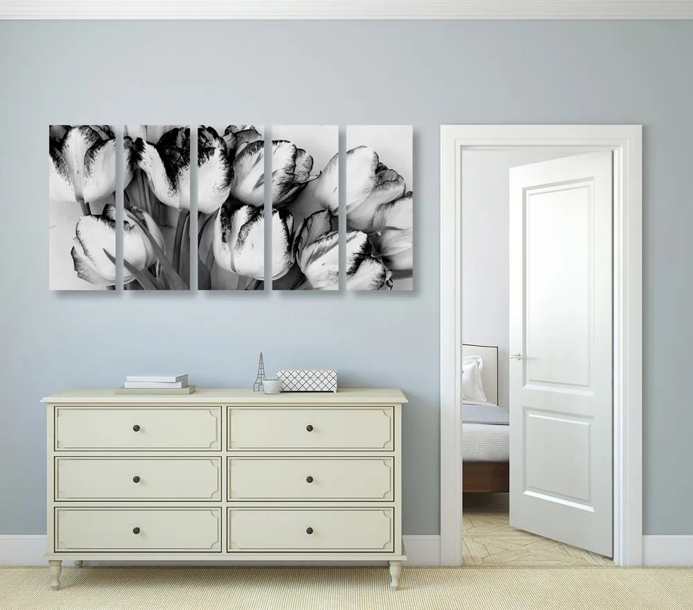 Quadri 5 pezzi – Tulipani primaverili in bianco e nero
