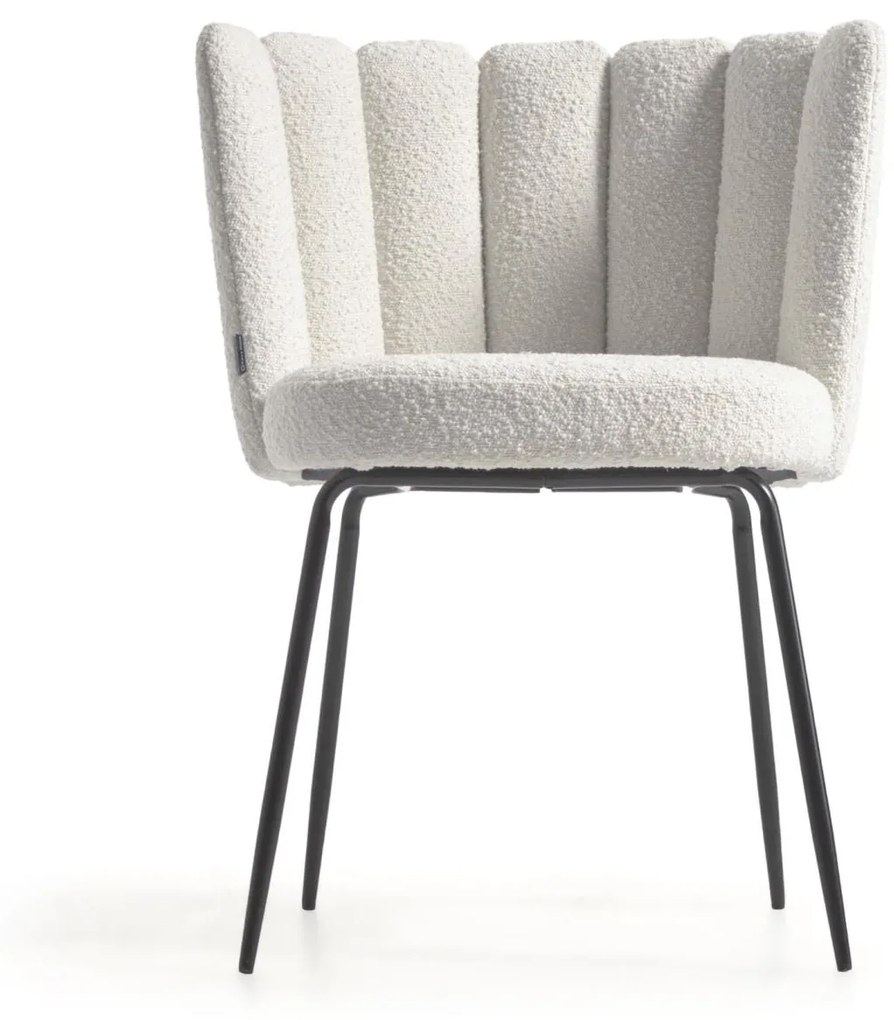 Kave Home - Sedia Aniela in shearling bianco e gambe in metallo con finitura nera