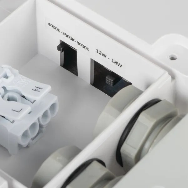 Kanlux 38776 - Lampada LED da esterno BENO LED/12/18W/230V 3000/3500/4000K IP65 bianco