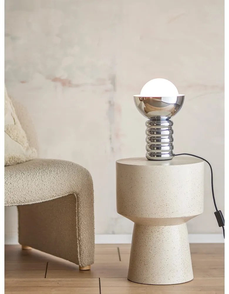 Lampada da tavolo argentata con paralume in vetro (altezza totale 32 cm) Spike – Bloomingville