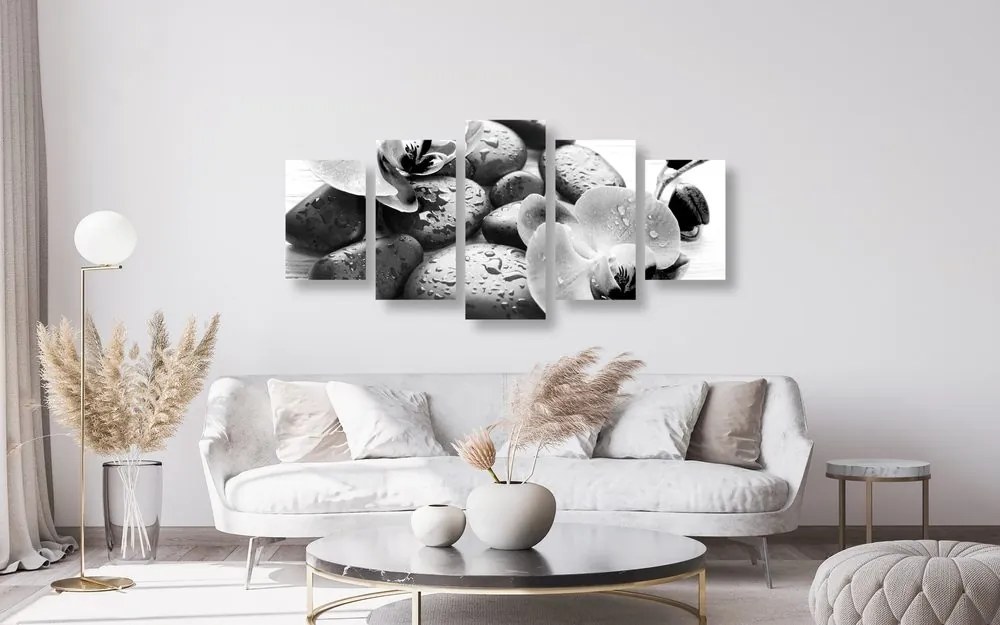 Quadri 5 pezzi – Bellissima armonia di pietre e orchidea in bianco e nero
