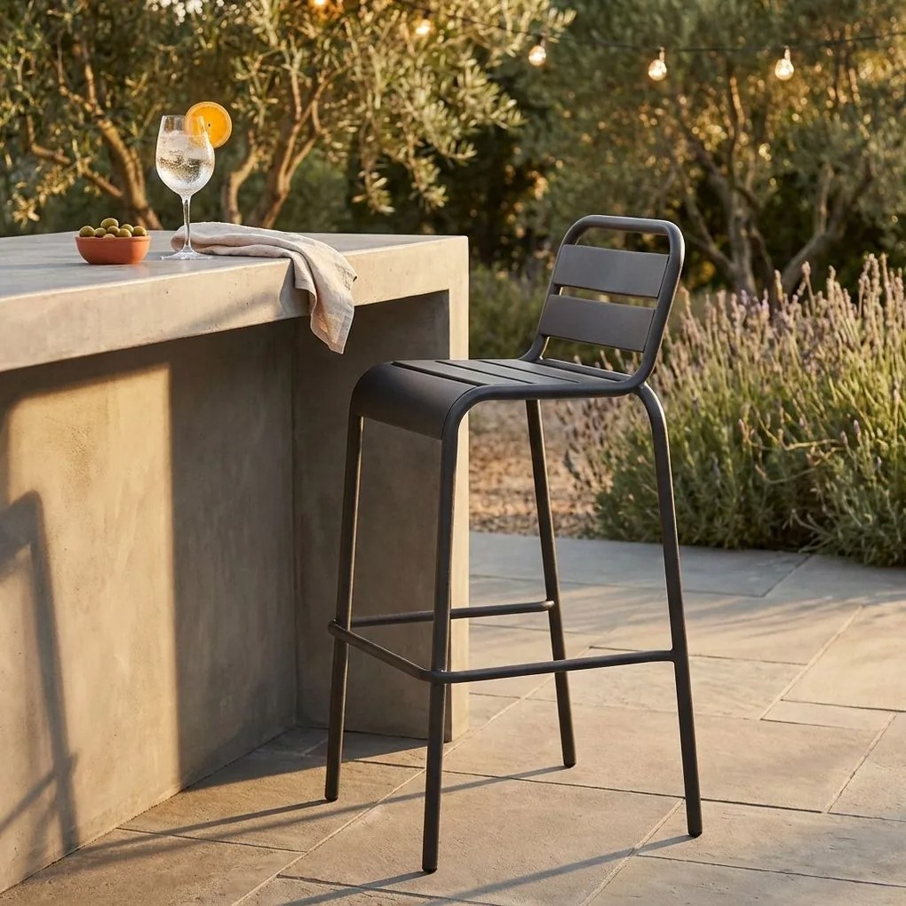 OPERA - sgabello da giardino impilabile in ferro