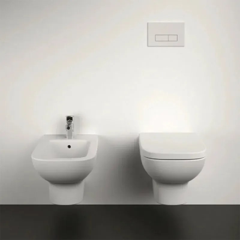 Sanitari Ideal Standard sospesi Rimless con copriwater originale I.Life A
