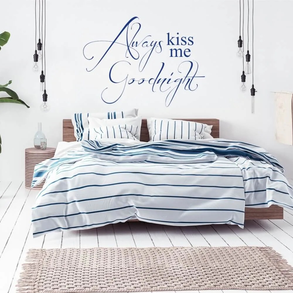 Autoadesivi da parete - Always kiss me... | Inspio