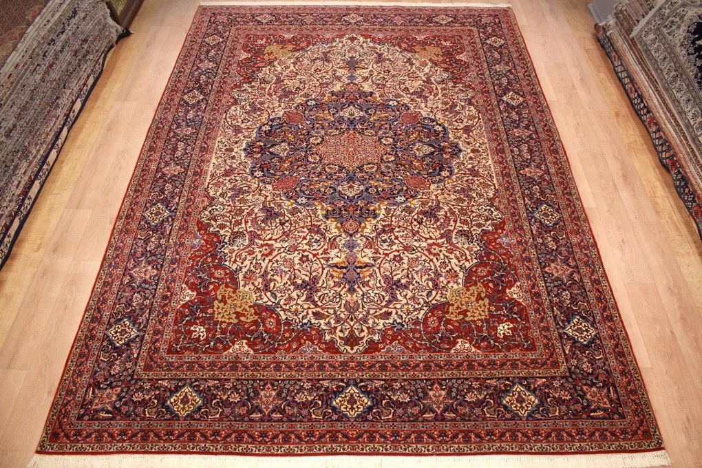Isfahan Tappeto 310 x 440 (Iran) Annodato A Mano