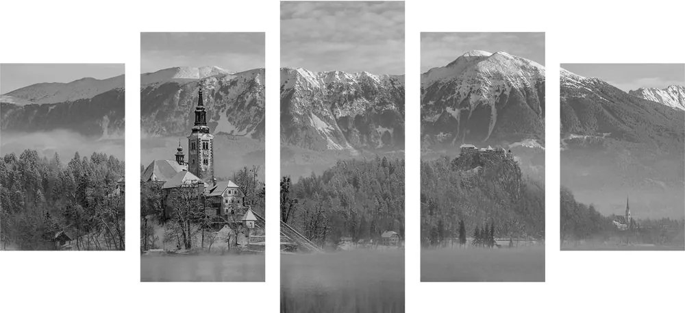 Quadri 5 pezzi – Chiesa sul lago di Bled in Slovenia in bianco e nero