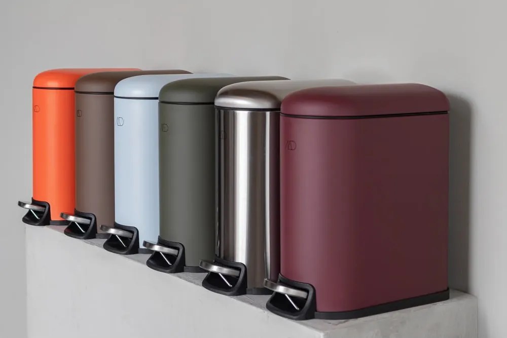 Cestino per la spazzatura viola scuro in metallo con pedale 5 l Mini Walther – Mette Ditmer Denmark