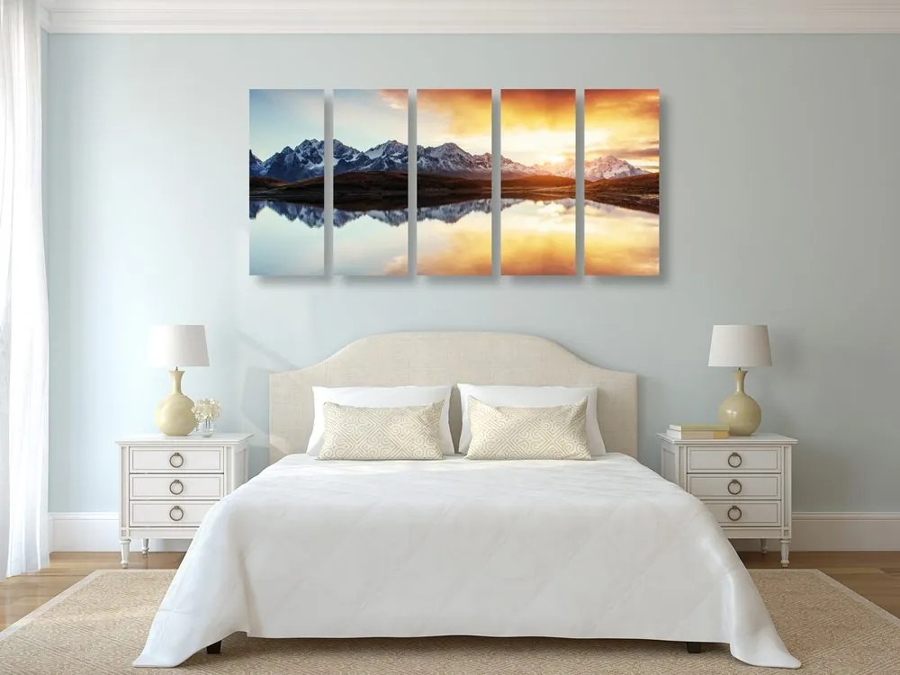 Quadri 5 pezzi – Tramonto abbagliante sul lago di montagna