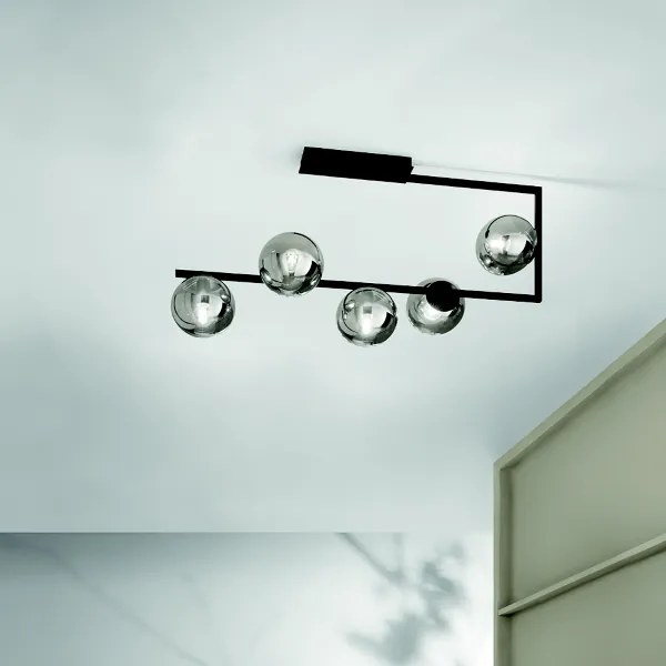 Plafoniera in metallo Nero e diffusori in vetro Fumč a 5 luci MONILE 85x47 cm