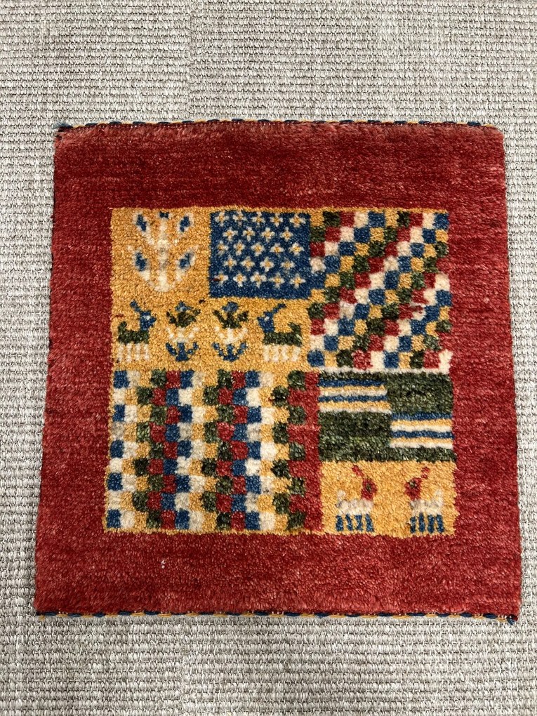 Gabbeh Tappeto persiano 40 x 40 Rosso (Iran) Annodato A Mano
