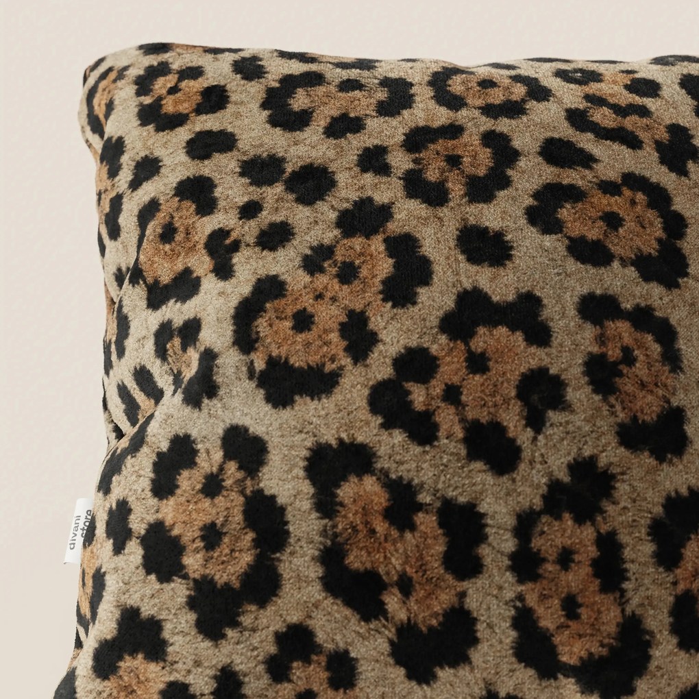 Wild cuscino in collezione Wild in microfibra impermeabile giaguaro