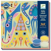 Gioco d'arte con la sabbia - luci del mare