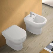 Sanitari filomuro con brida scarico universale e copriwc originale   Pestum