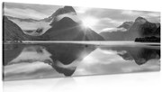 Quadro su tela – Milford Sound all'alba in bianco e nero