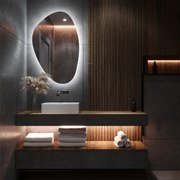 Specchio atipico con luce LED G7